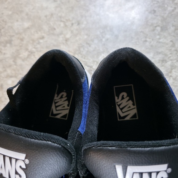 Vans Shoes Hylane Mens 10 Retro Skate Blue Black Skate Sneakers *Barely Worn.